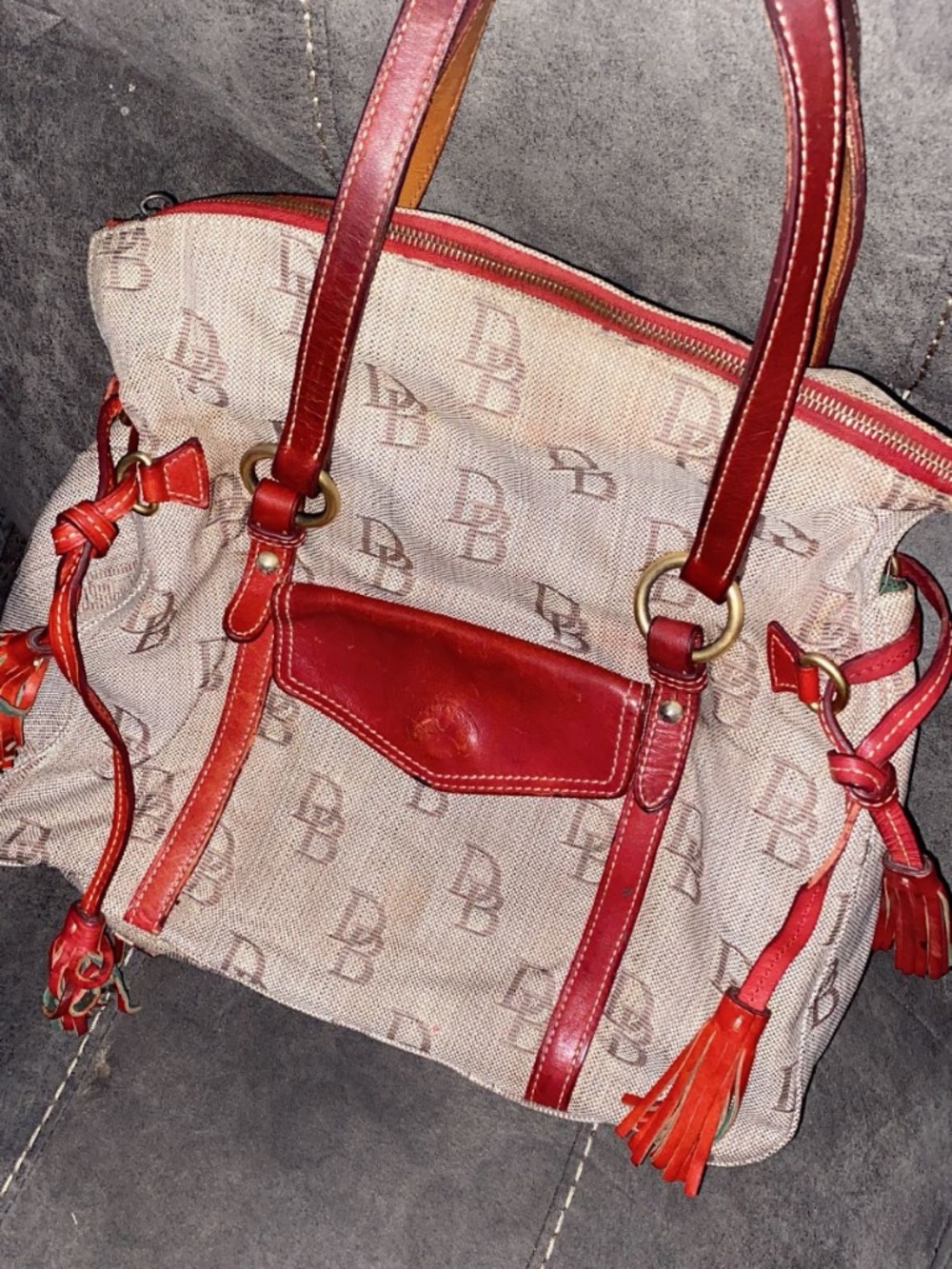 Unique Dooney and Bourke Large Tote
